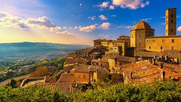 Volterra e I Medici: i simboli e i volti del potere