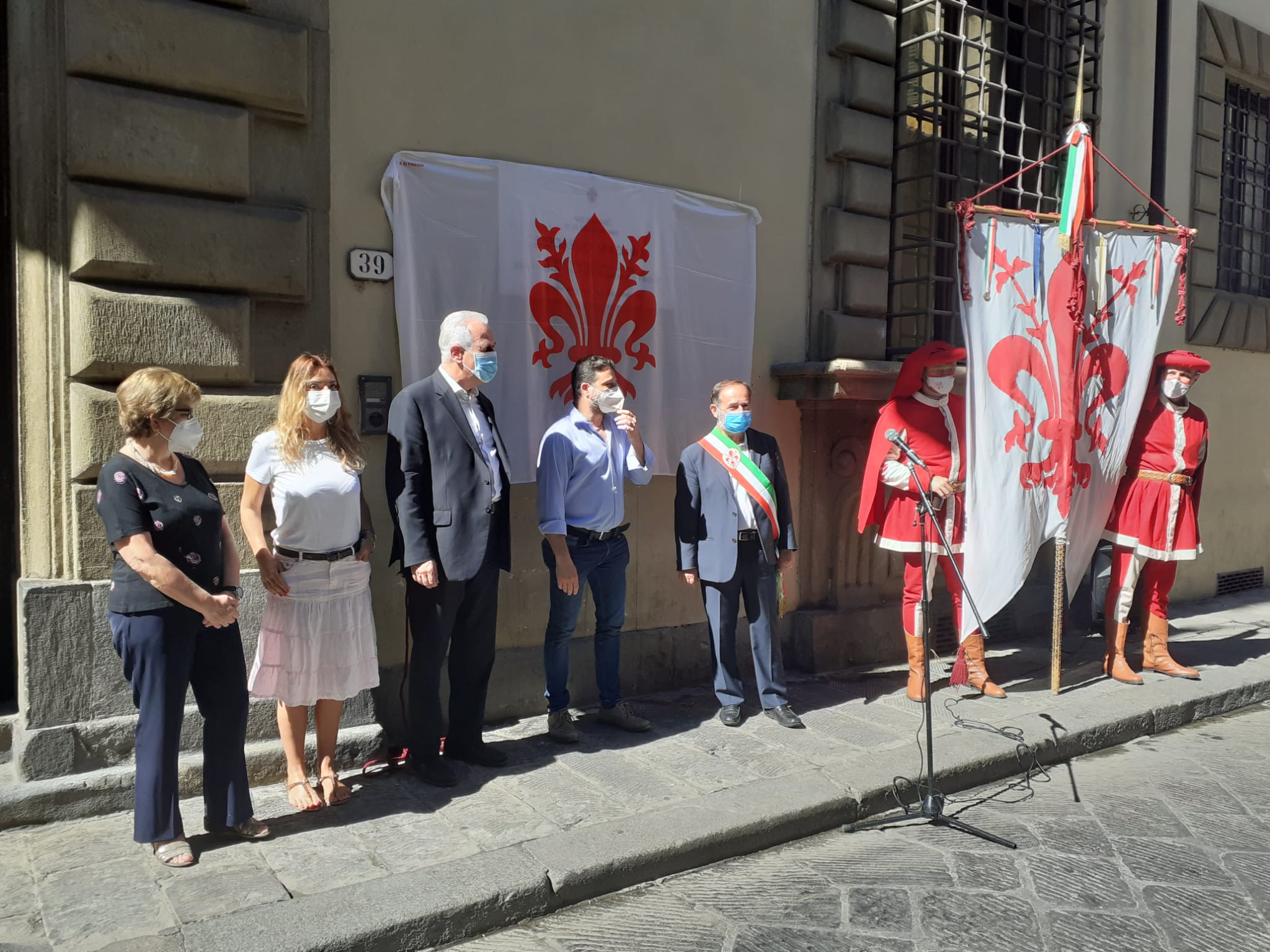 Odoardo Spadaro La Porti Un Bacione A Firenze