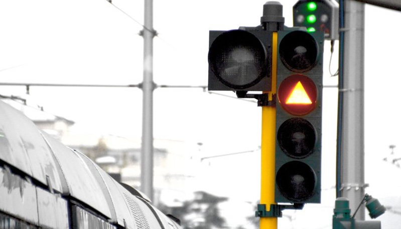 Sicurezza stradale: acceso il nuovo semaforo tra via via Toselli e
