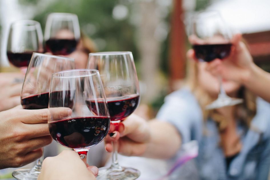 I consigli per l'estate del sommelier Massimo Castellani - Vimarsana News