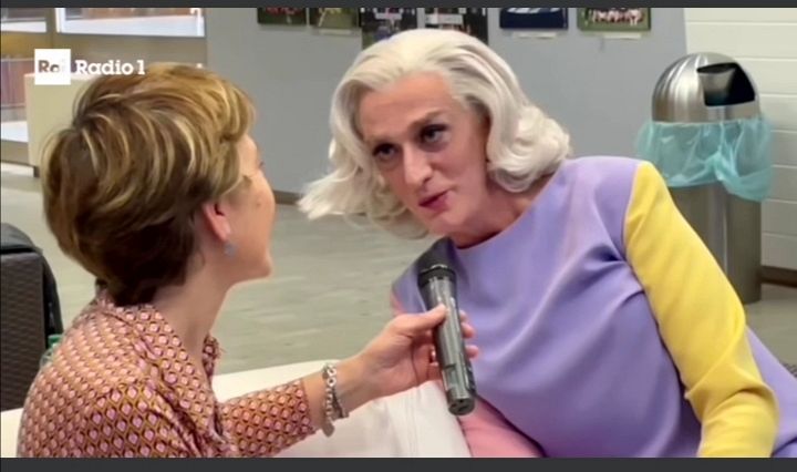Drusilla Foer In Tv Prima Del Tg2 Dal 6 Giugno Nove Da Firenze