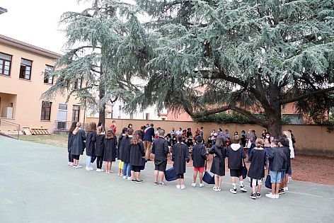 Primo giorno di scuola: la Toscana riparte con la musica - Vimarsana News